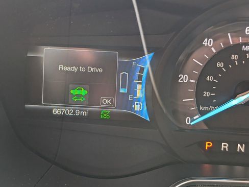 Used 2017 Ford Fusion SE FWD image 20