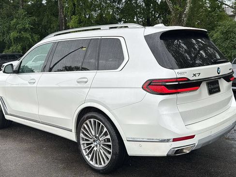 Used 2025 BMW X7 xDrive40i AWD/4WD image 5