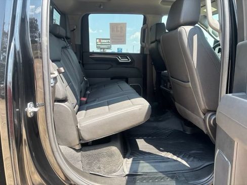 Used 2025 Chevrolet Silverado 2500 LT w/ Trail Boss Package AWD/4WD image 13
