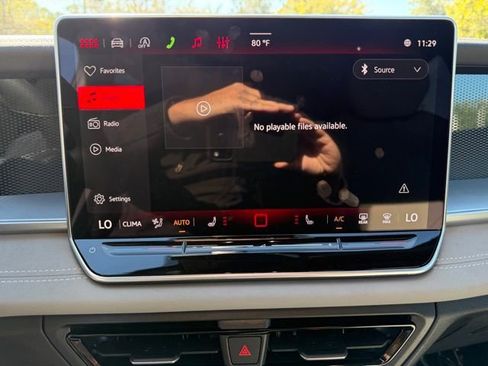 New 2026 Volkswagen Tiguan SE R-Line FWD image 20