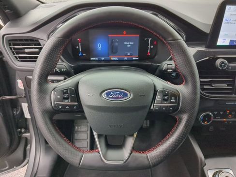Used 2025 Ford Escape ST-Line image 13