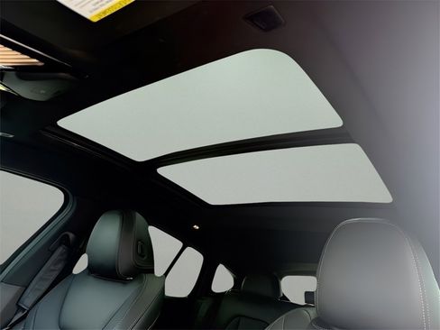 Used 2022 BMW X4 xDrive30i image 11