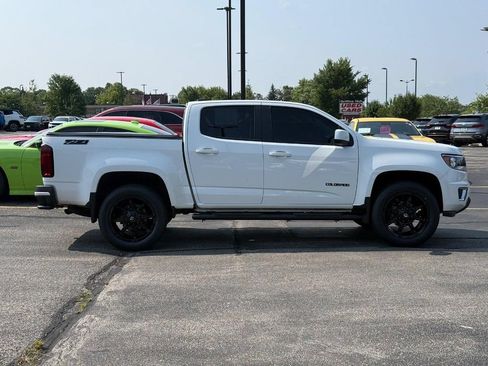 Used 2017 Chevrolet Colorado Z71 AWD/4WD image 2