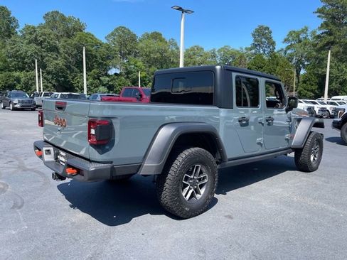 Used 2024 Jeep Gladiator Mojave w/ Technology Group image 13