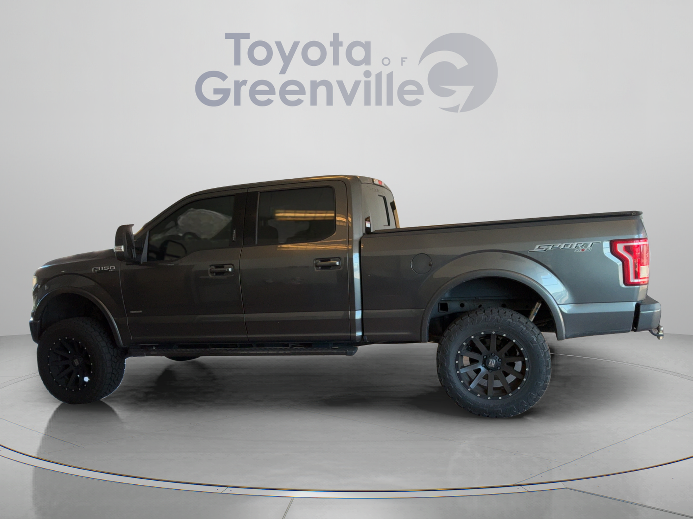 Used 2016 Ford F150 XLT w/ Equipment Group 302A Luxury AWD/4WD image 2