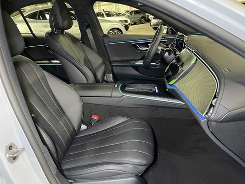 New 2025 Mercedes-Benz E 450 4MATIC Sedan image 11