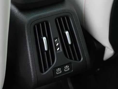 Certified 2025 BMW X2 xDrive28i AWD/4WD image 29