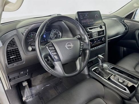 Used 2021 Nissan Armada SV image 9