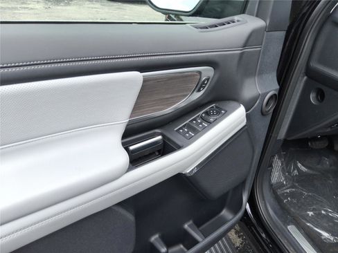 New 2026 Ford Expedition Max Platinum AWD/4WD image 12