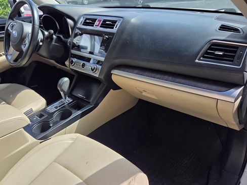 Used 2016 Subaru Outback 2.5i Limited AWD/4WD image 15