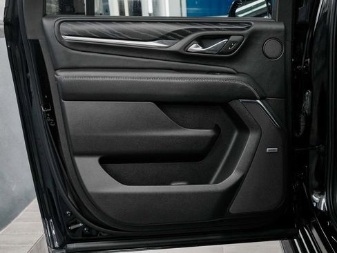 Used 2023 GMC Yukon XL Denali image 14