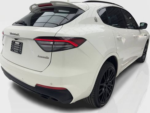 Used 2021 Maserati Levante S GranSport AWD/4WD image 9