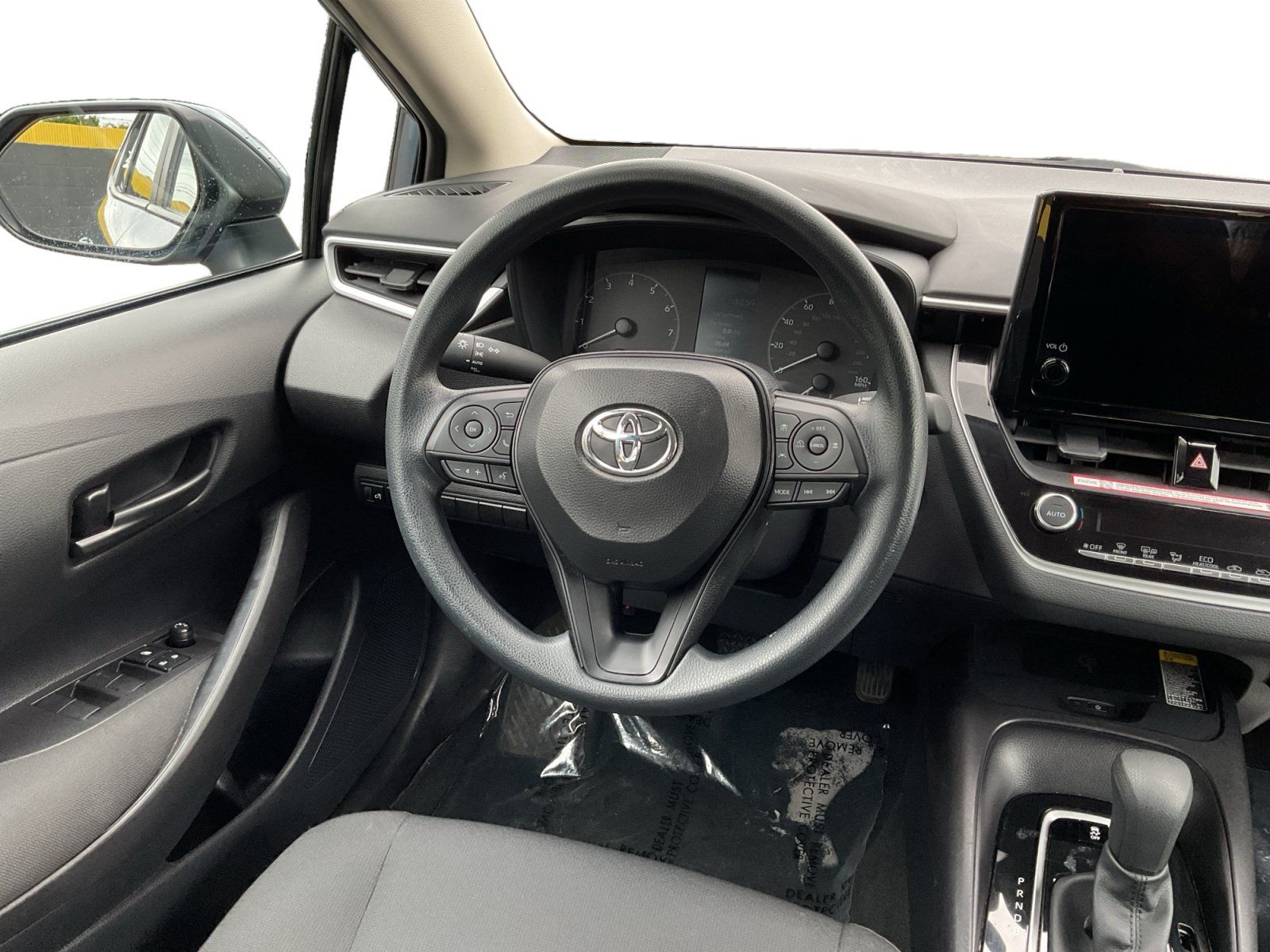 Used 2025 Toyota Corolla LE w/ LE Premium Package FWD image 11