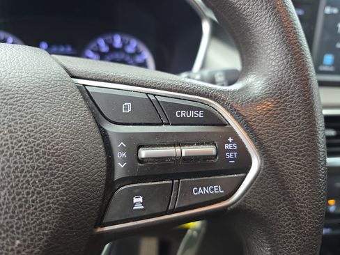 Used 2020 Hyundai Santa Fe SE image 17