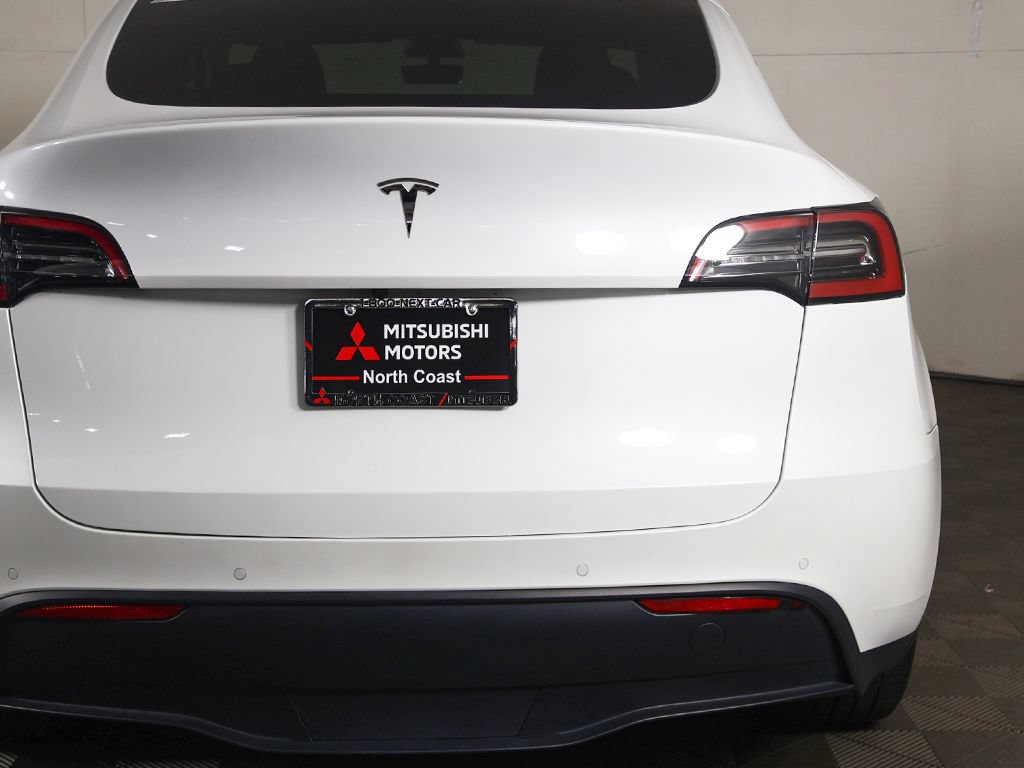 Used 2022 Tesla Model Y Long Range AWD/4WD image 18
