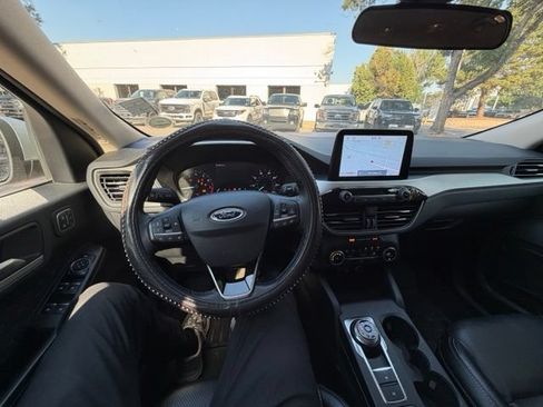 Used 2020 Ford Escape SEL AWD/4WD image 19
