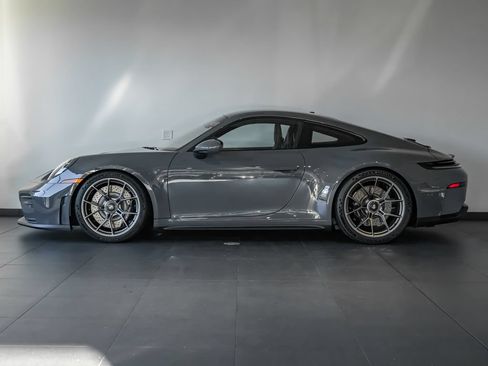 Certified 2026 Porsche 911 GT3 RWD image 2