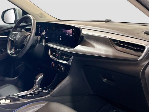 Used 2025 Buick Encore GX Sport Touring w/ Advanced Technology Package image 25