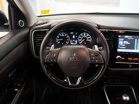 Used 2020 Mitsubishi Outlander GT image 11