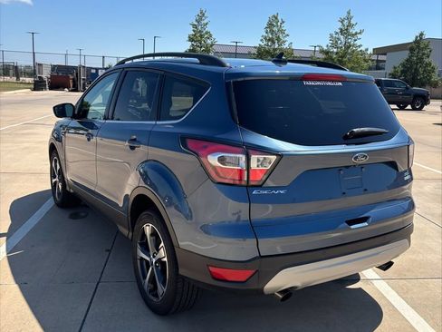 Used 2018 Ford Escape SEL w/ Canadian Touring Package AWD/4WD image 3