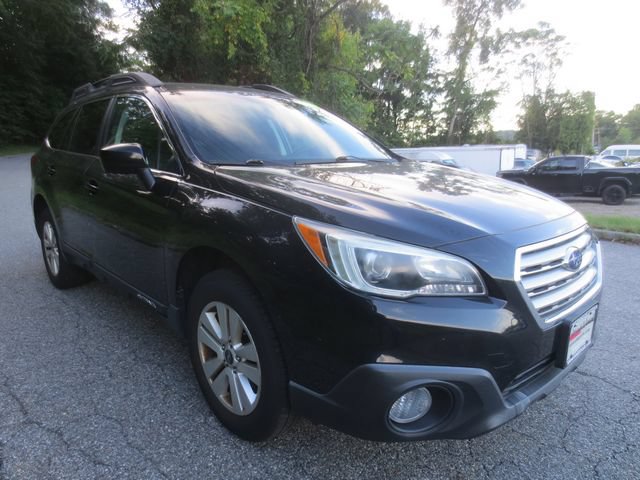 Used 2017 Subaru Outback 2.5i Premium AWD/4WD image 2