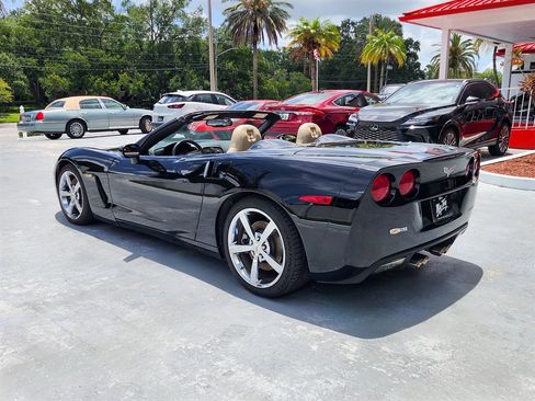 Used 2010 Chevrolet Corvette Convertible w/ Preferred Equipment Group RWD image 6