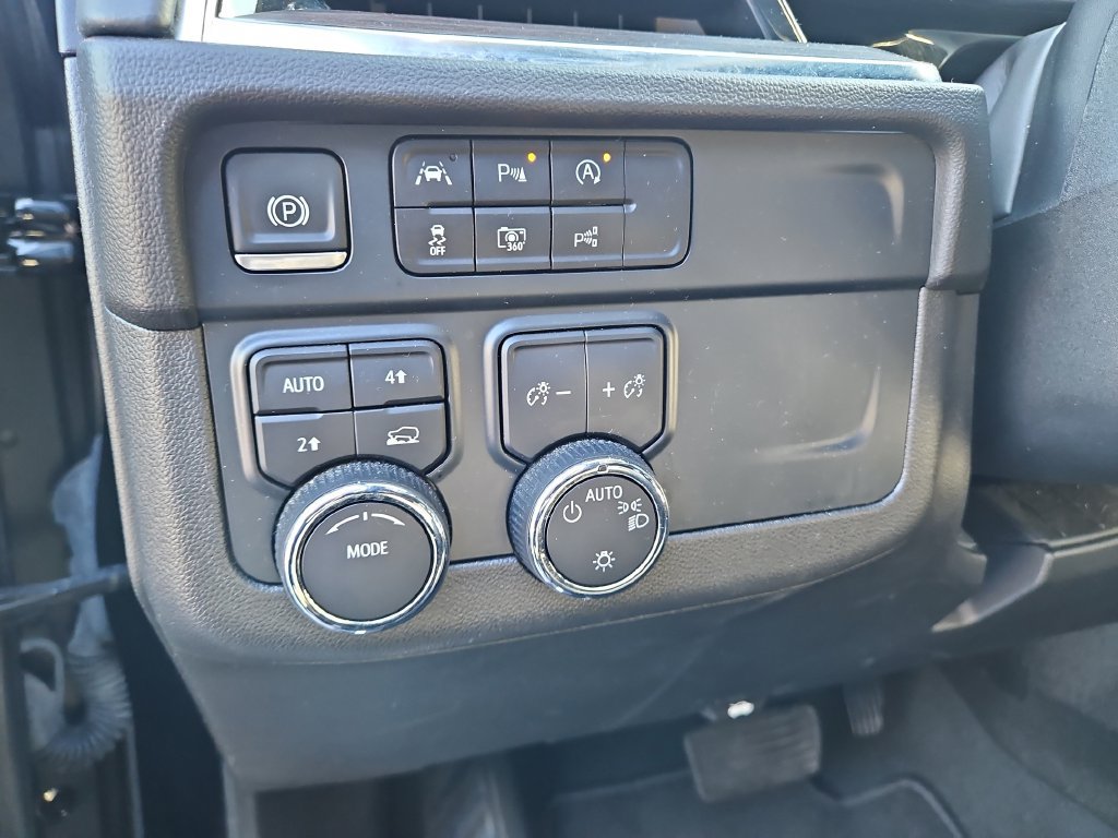 Used 2025 Chevrolet Tahoe LT AWD/4WD image 24