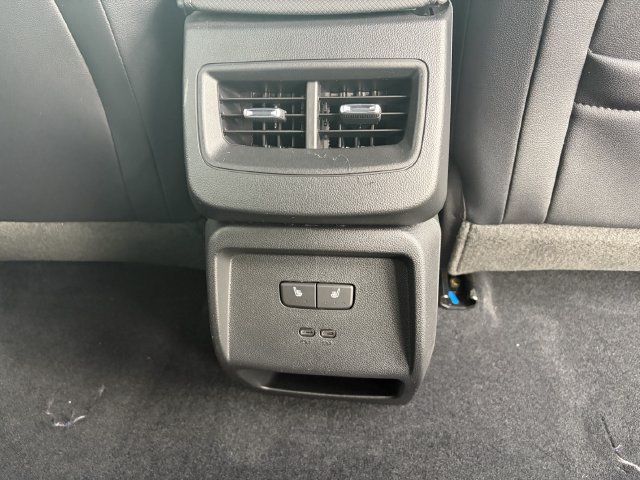 Used 2026 Chevrolet Equinox EV RS w/ Convenience Package II AWD/4WD image 14