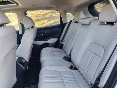 Used 2024 Honda HR-V EX-L image 18