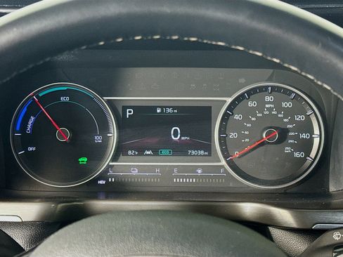 Used 2022 Kia Sorento SX w/ Panoramic Sunroof Package AWD/4WD image 16