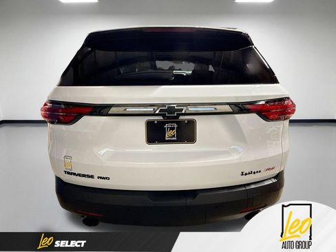 Used 2023 Chevrolet Traverse RS w/ LPO, Floor Liner Package AWD/4WD image 9