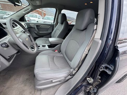 Used 2017 Chevrolet Traverse LS image 16