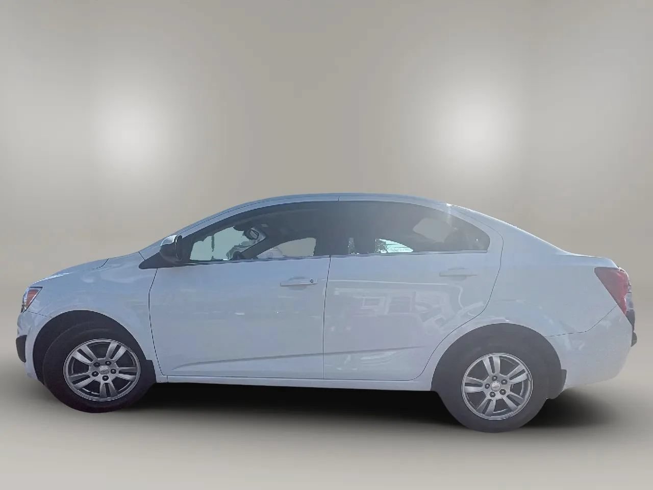 Used 2013 Chevrolet Sonic LT FWD image 4