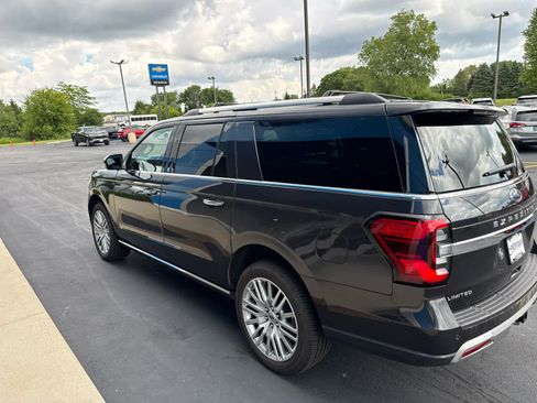 Used 2024 Ford Expedition Max Limited AWD/4WD image 9
