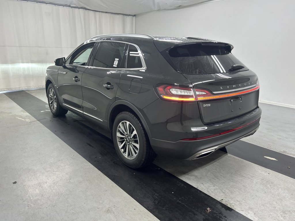Used 2022 Lincoln Nautilus AWD w/ Premium Package image 7