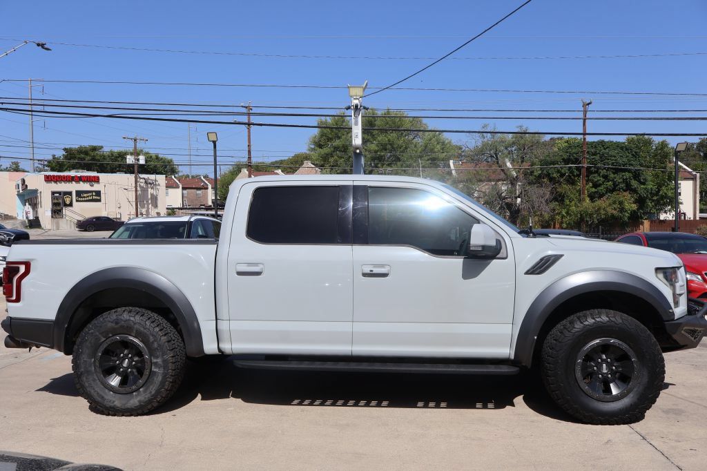 Used 2017 Ford F150 Raptor w/ Equipment Group 802A Luxury AWD/4WD image 8