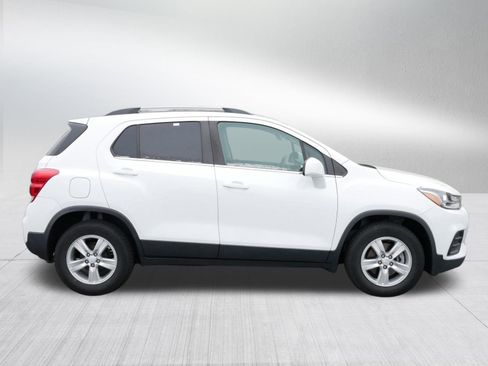 Used 2019 Chevrolet Trax LT w/ LPO, Cargo Package image 8