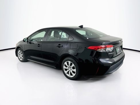Used 2025 Toyota Corolla LE FWD image 5