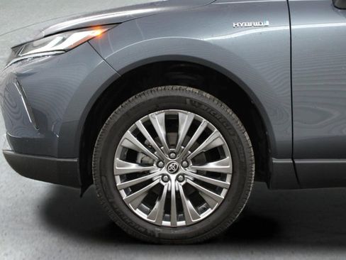 Used 2021 Toyota Venza Limited AWD/4WD image 6