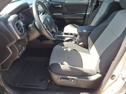 Used 2023 Toyota Tacoma TRD Off-Road AWD/4WD image 12
