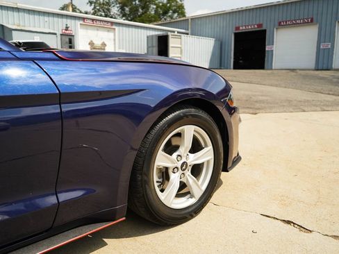 Used 2020 Ford Mustang Coupe RWD image 17