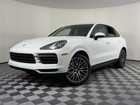 Certified 2023 Porsche Cayenne image 1