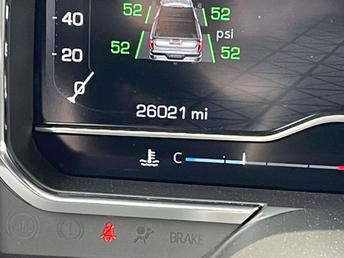 Used 2025 GMC Sierra 2500 AT4X image 19