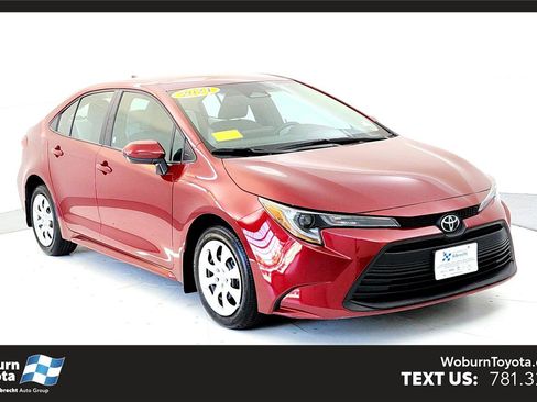 Used 2024 Toyota Corolla LE image 1