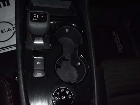 Used 2026 Nissan Rogue SV AWD/4WD image 14