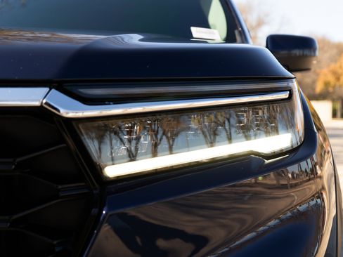 Certified 2024 Honda Pilot Touring image 11