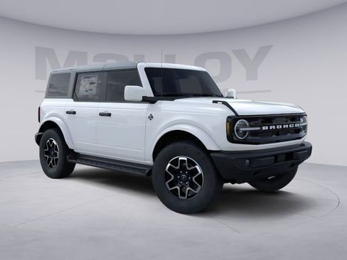 New 2026 Ford Bronco Outer Banks AWD/4WD image 7
