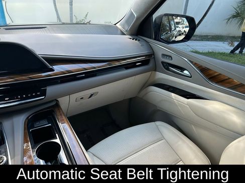Used 2024 Cadillac Escalade Premium Luxury Platinum image 11