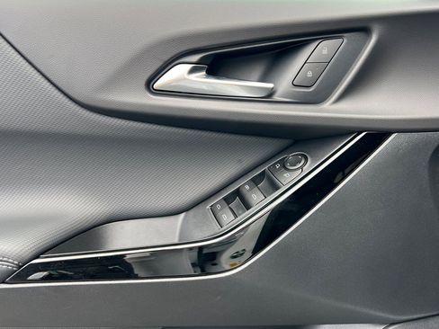 New 2026 Chevrolet Equinox LT FWD image 11