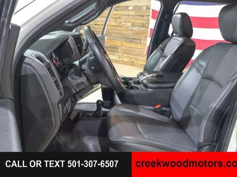 Used 2024 RAM 3500 Tradesman w/ Chrome Appearance Group AWD/4WD image 9